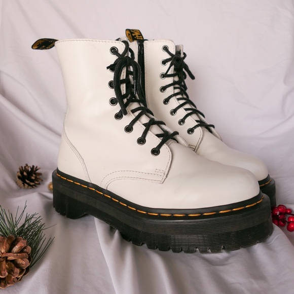 Dr. Marten's White Jadon - Picture 3 of 4